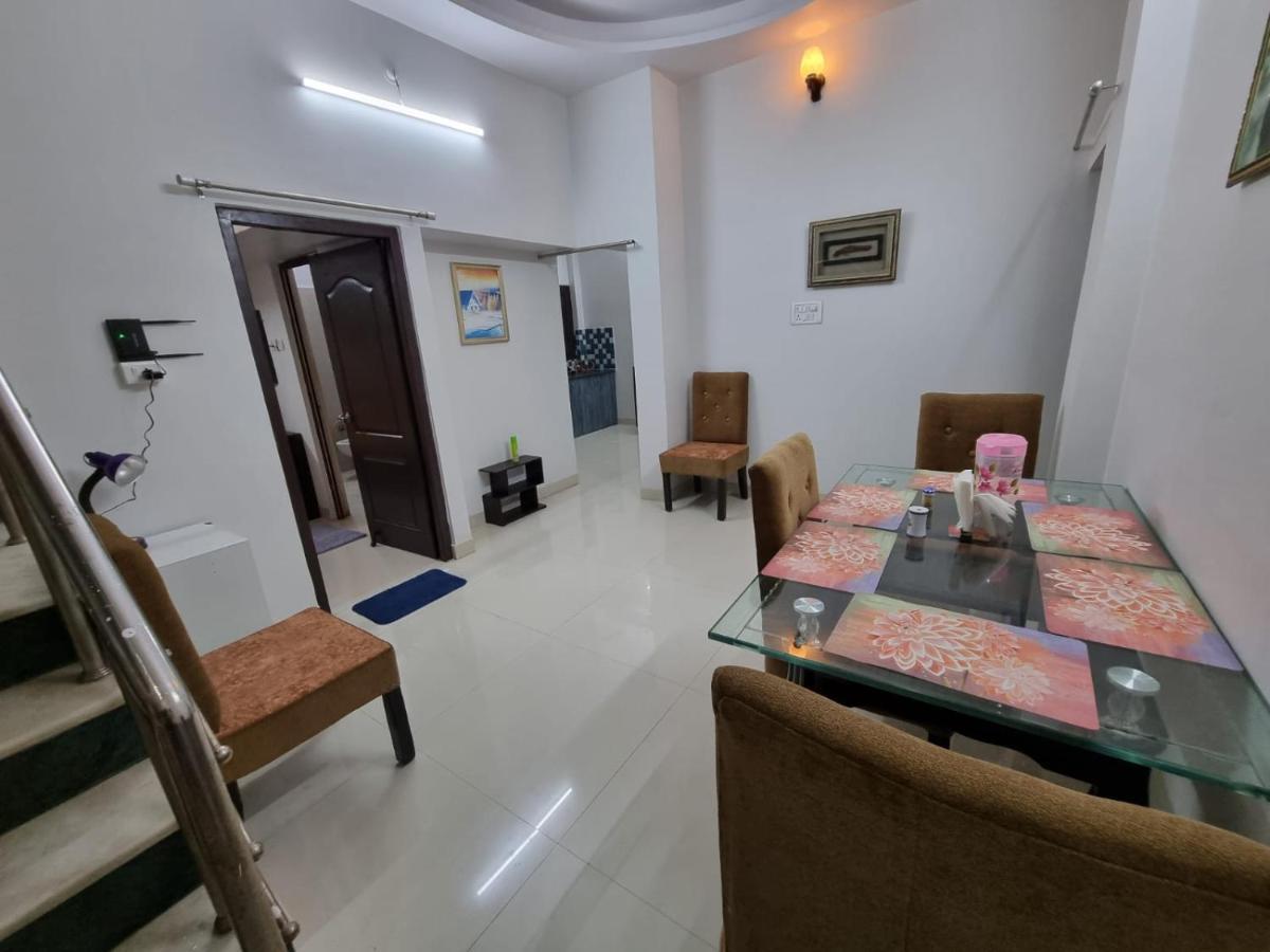 Leela Homestay Jabalpur - Lily - 2 Bhk Luxury Appartment Eksteriør billede