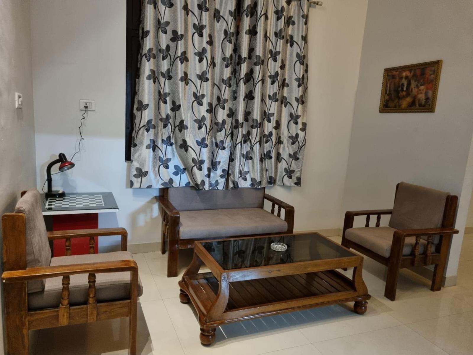 Leela Homestay Jabalpur - Lily - 2 Bhk Luxury Appartment Eksteriør billede