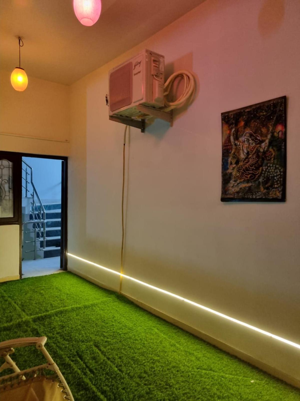 Leela Homestay Jabalpur - Lily - 2 Bhk Luxury Appartment Eksteriør billede